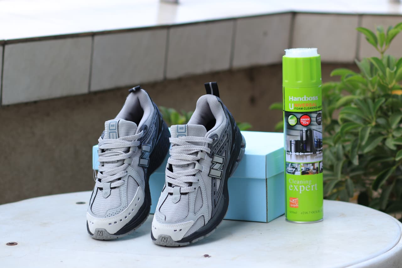 New Balance 1906R Grey Sneakers