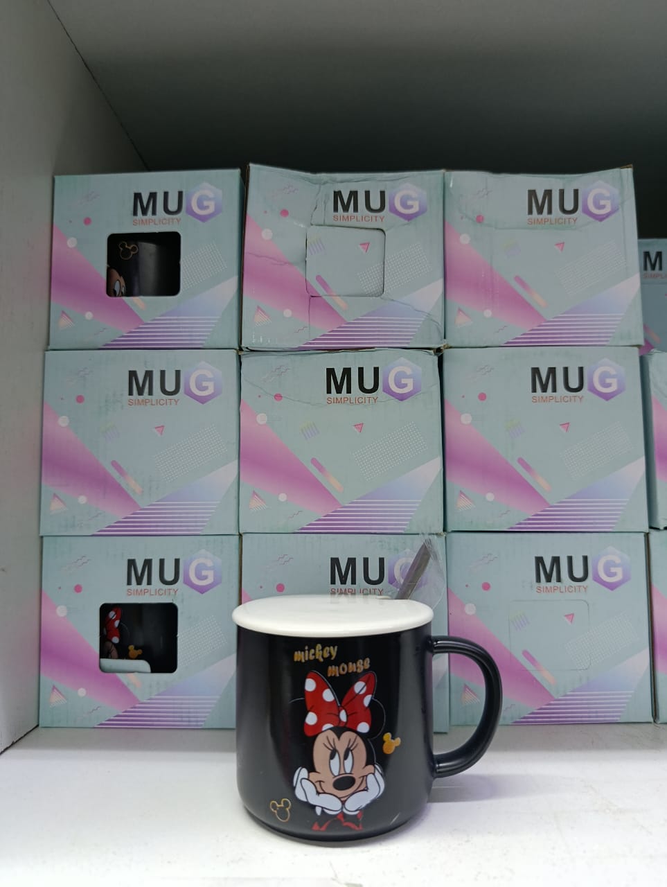 Fancy Cups With Lid and Spoon