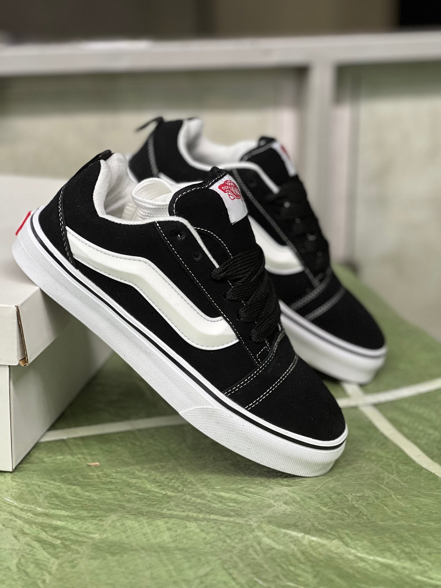 VANS KNU SKOOL Sneakers - Black n White