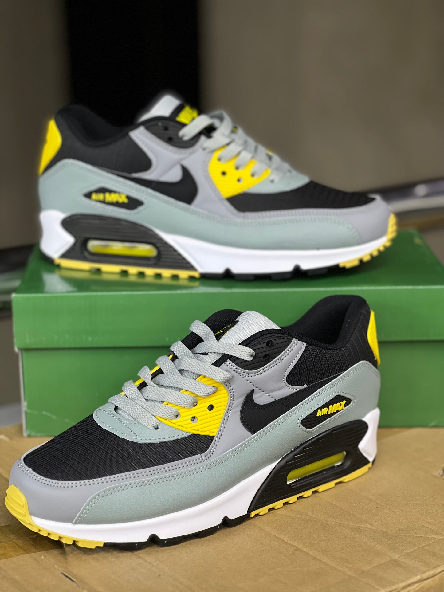 Nike Air Max 90 Sneaker - Batman