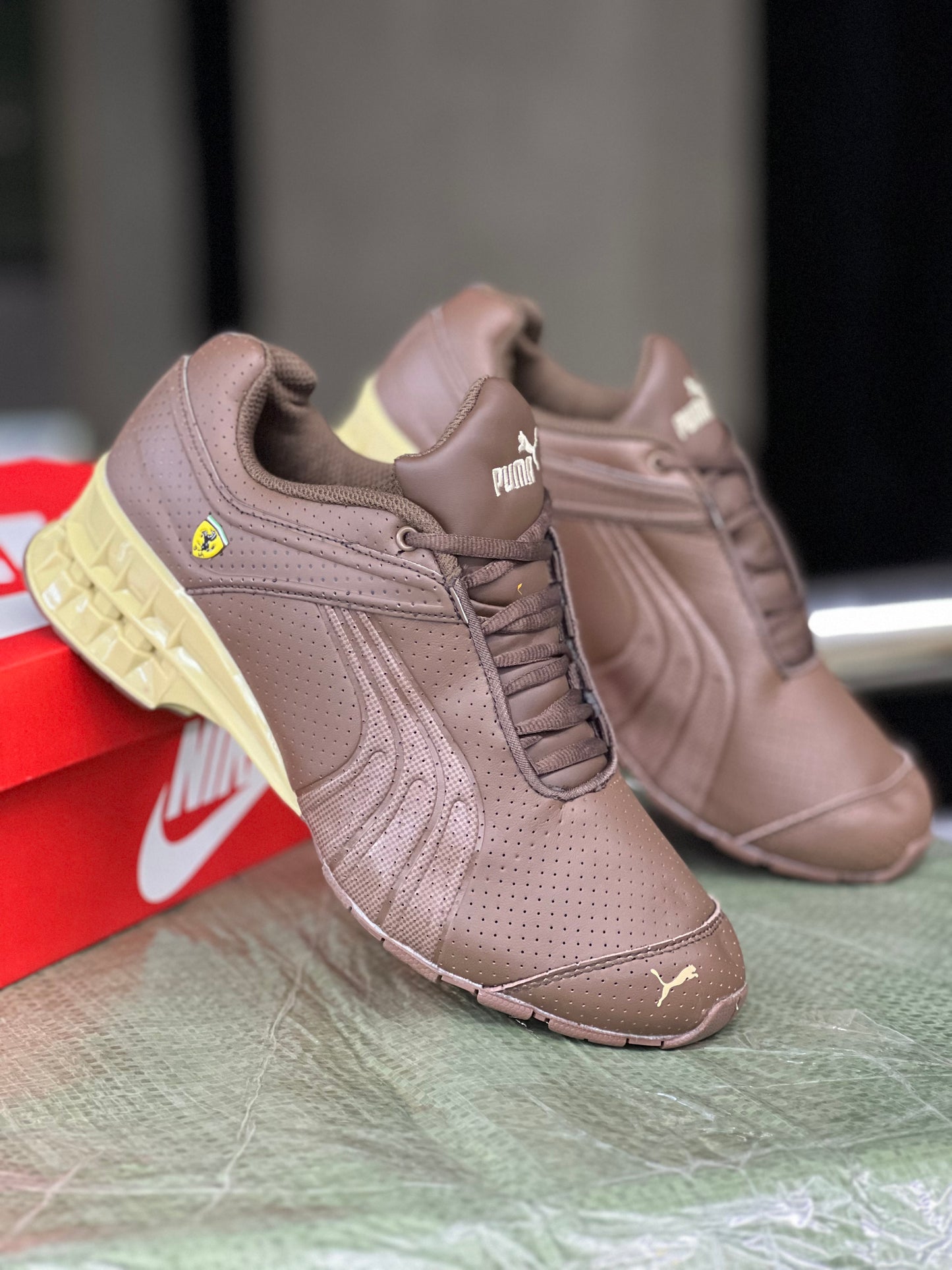 Puma x Ferrari - Brown/Mustard