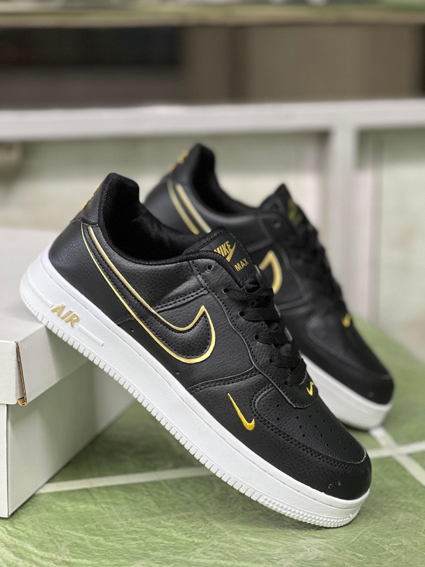 Nike Airforce 1 - Golden Swoosh