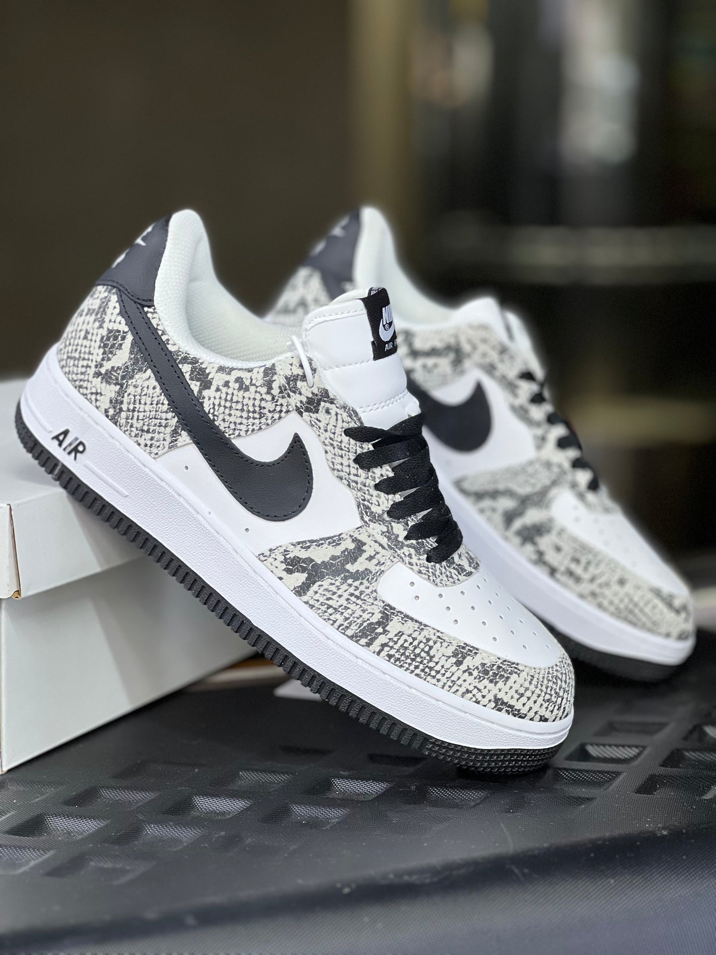 Nike Airforce 1 Sneaker - Snake Skin