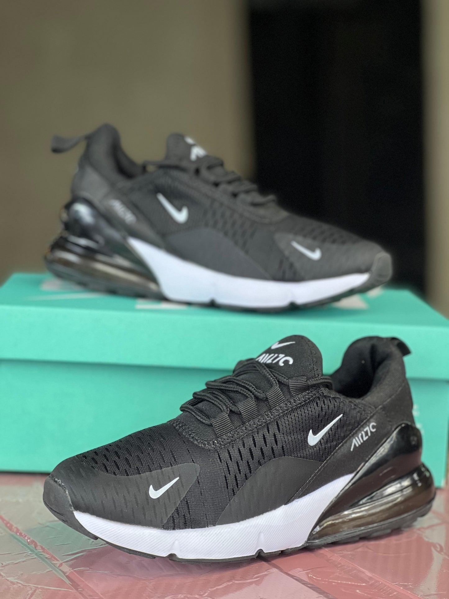 Nike Air Max 270 Sneakers - Black / White