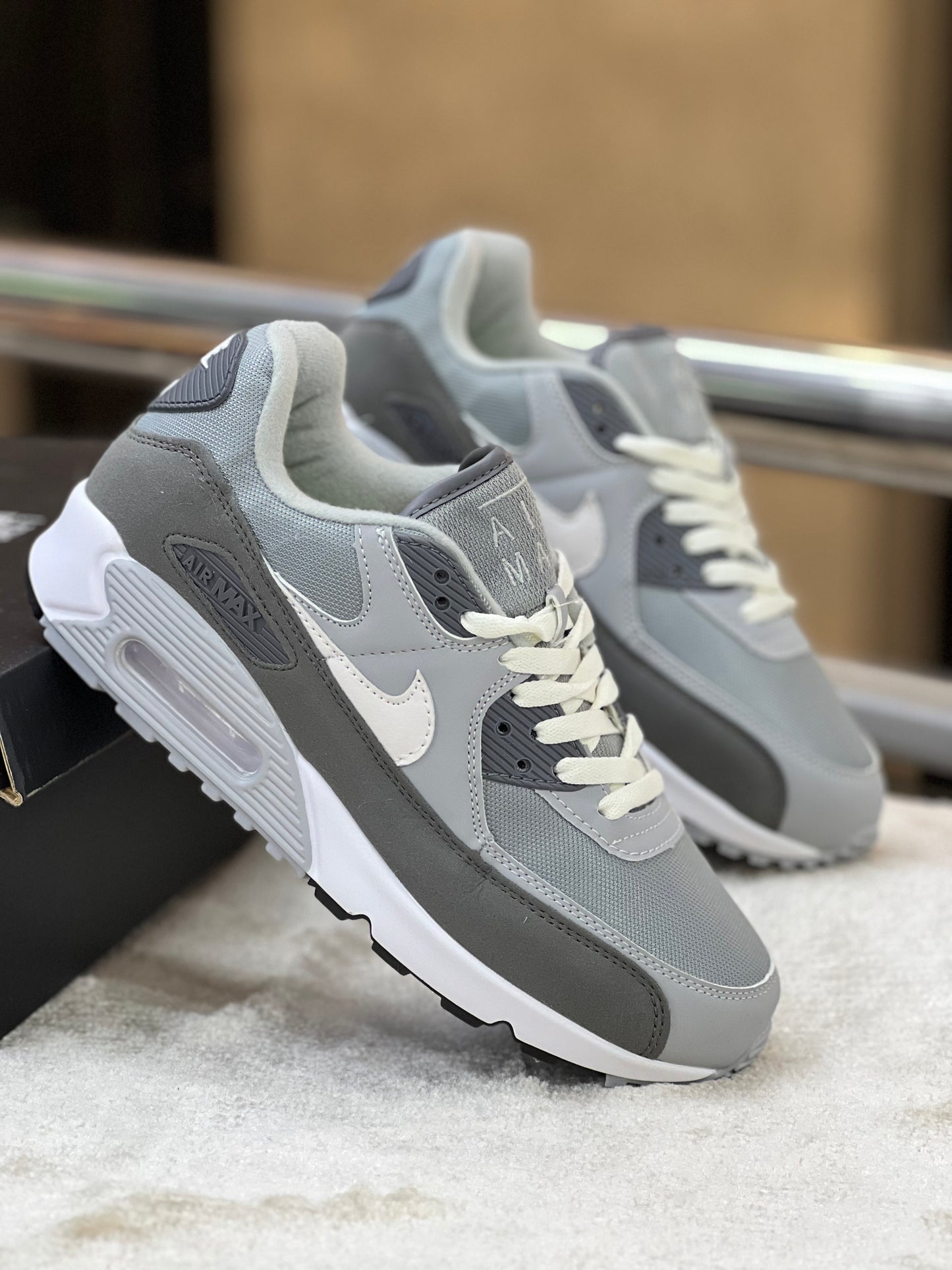 Nike Air Max 90 Sneaker - Smoke Grey