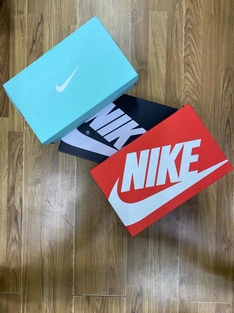 Sneaker Box