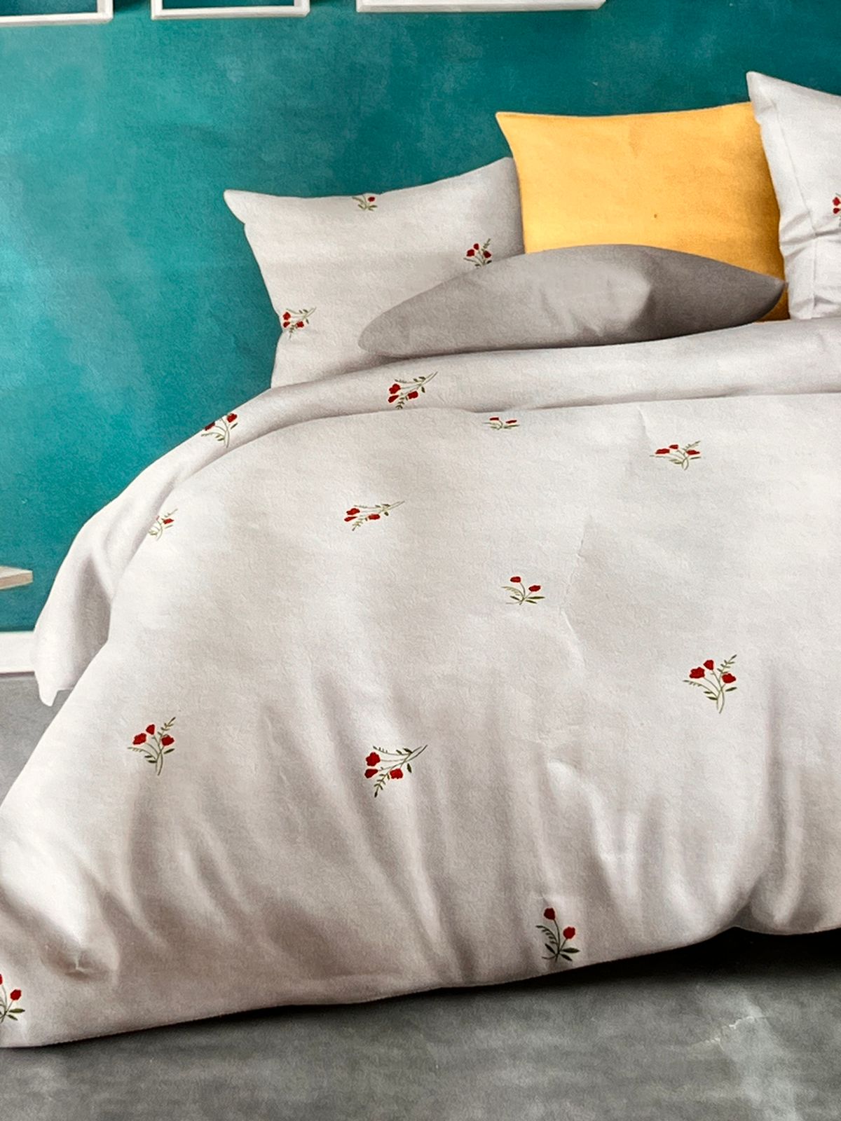 Bed Sheets + Pillow Case Set #001 (Printed) - Whites