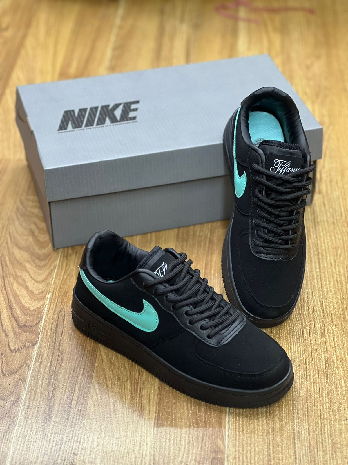 Nike x Tiffany Airforce Sneakers -  Black