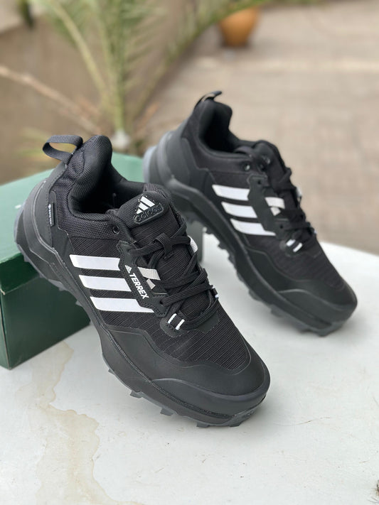 Adidas Terrex Black/white stripes