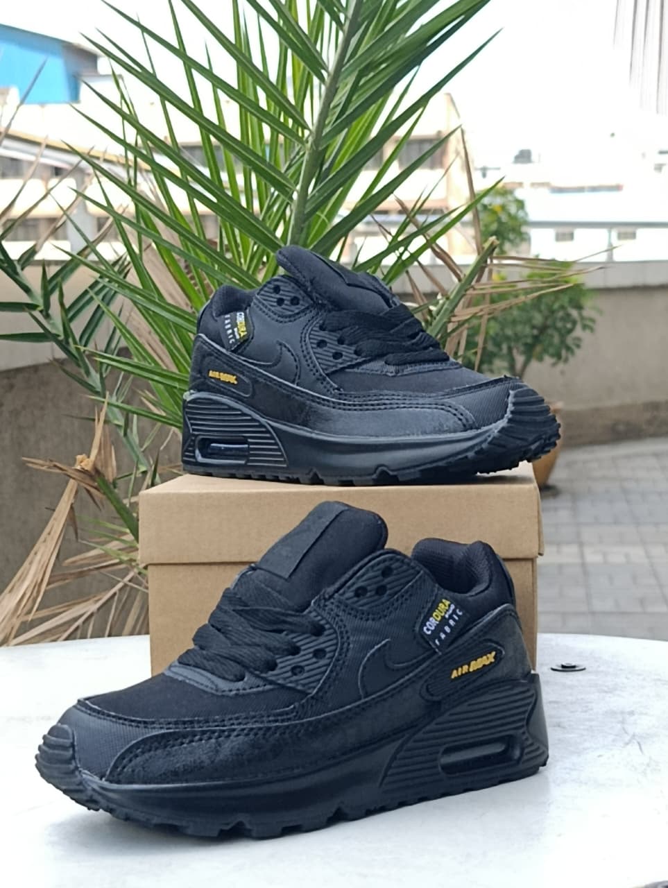 Kids Air-max all black coldura sneakers