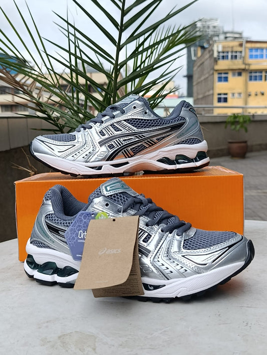 ASICS GEL-CUMULUS 17 - Metallic Silver & Grey