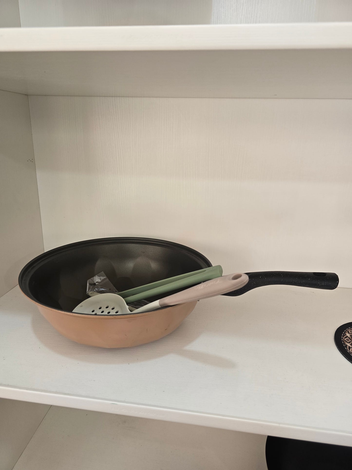 Pan 32cm with Spoons