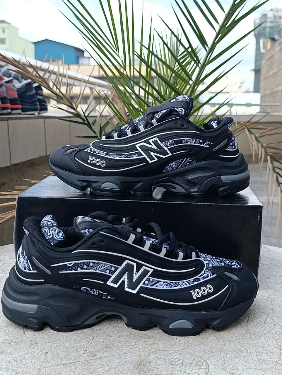 New Balance 1000 Bandana Blackout