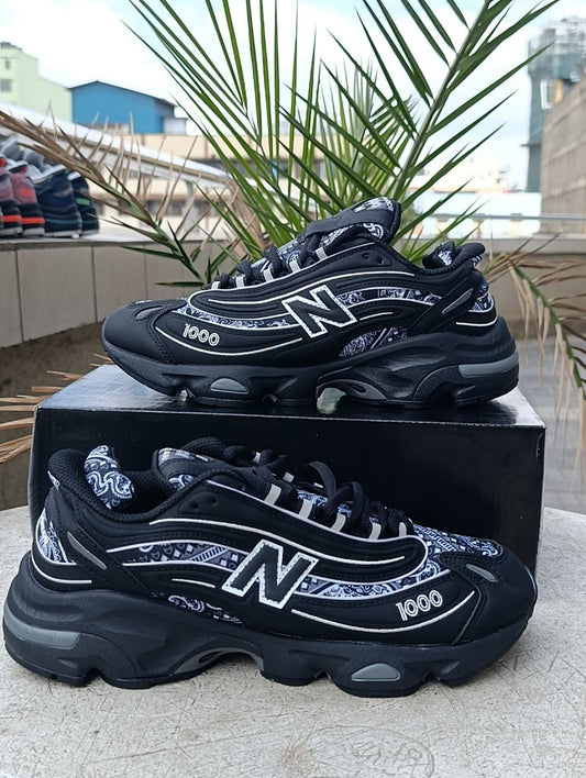 New Balance 1000 Bandana Blackout